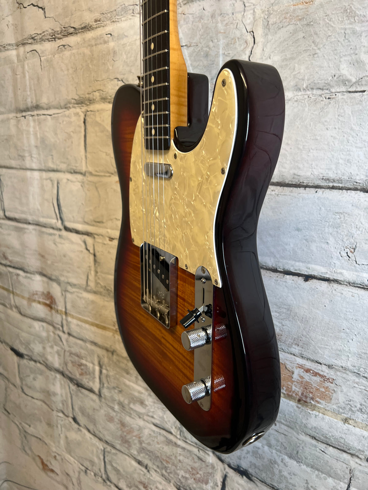 Used Fender Made in Japan Photo Flame Telecaster with Hardshell Case