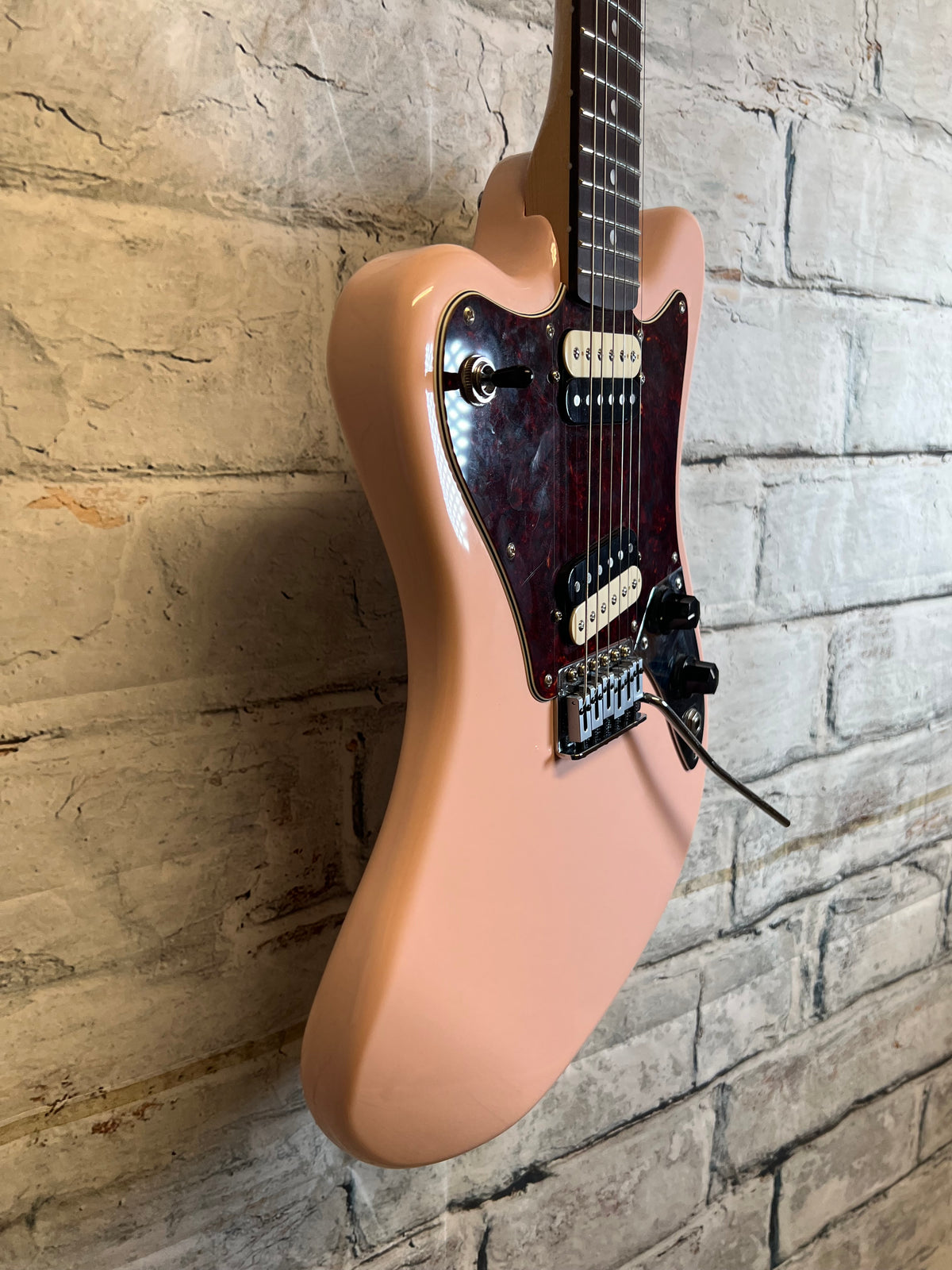 Used Squier Paranormal Super Sonic with upgraded Trem- Shell Pink